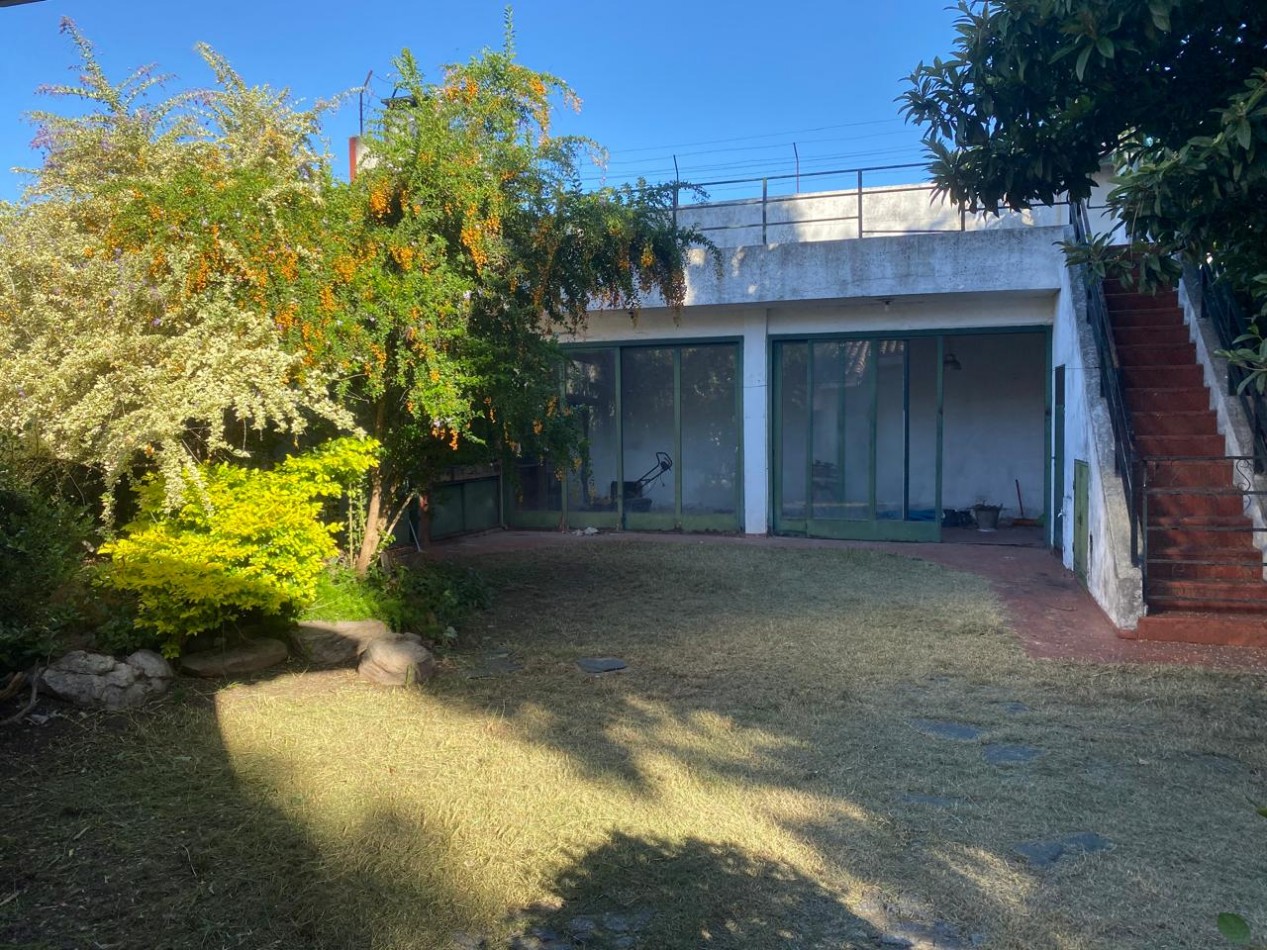 Casa 5 ambientes - Ituzaingo Sur