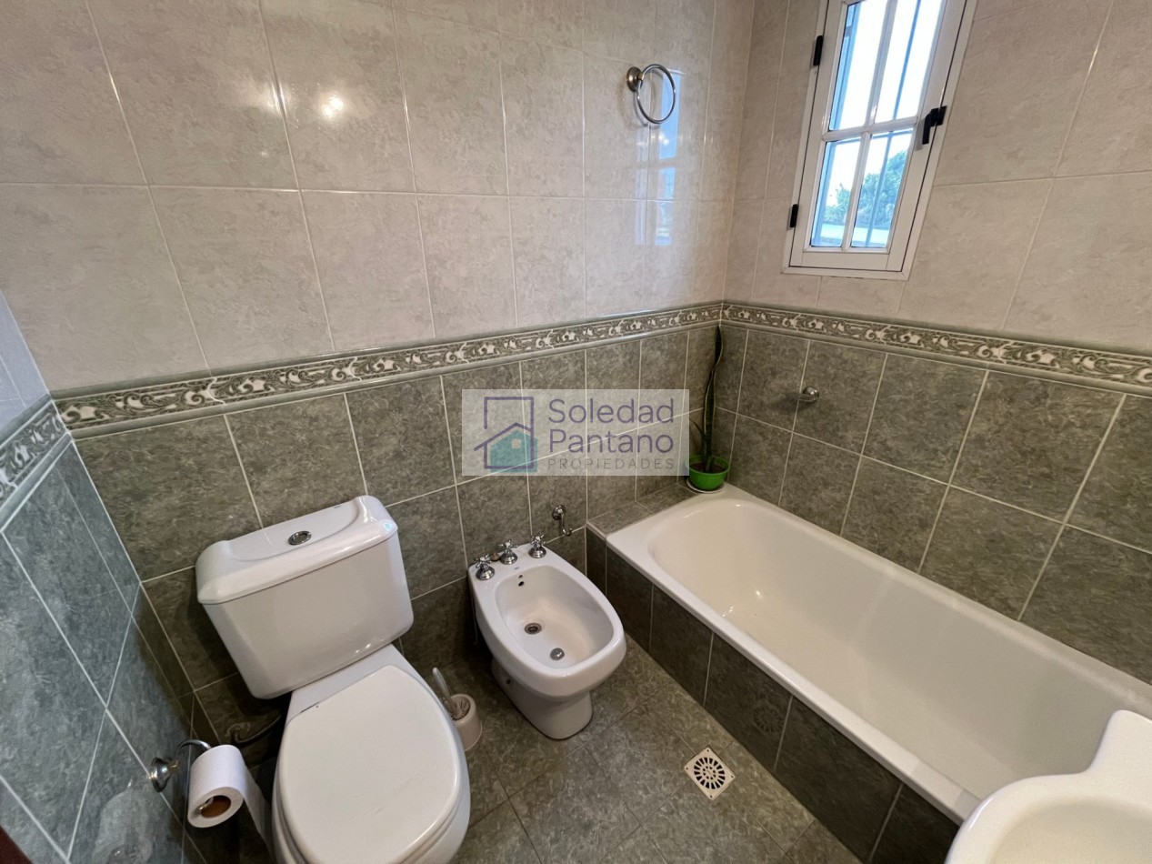 Chalet Impecable en Ituzaingo Norte