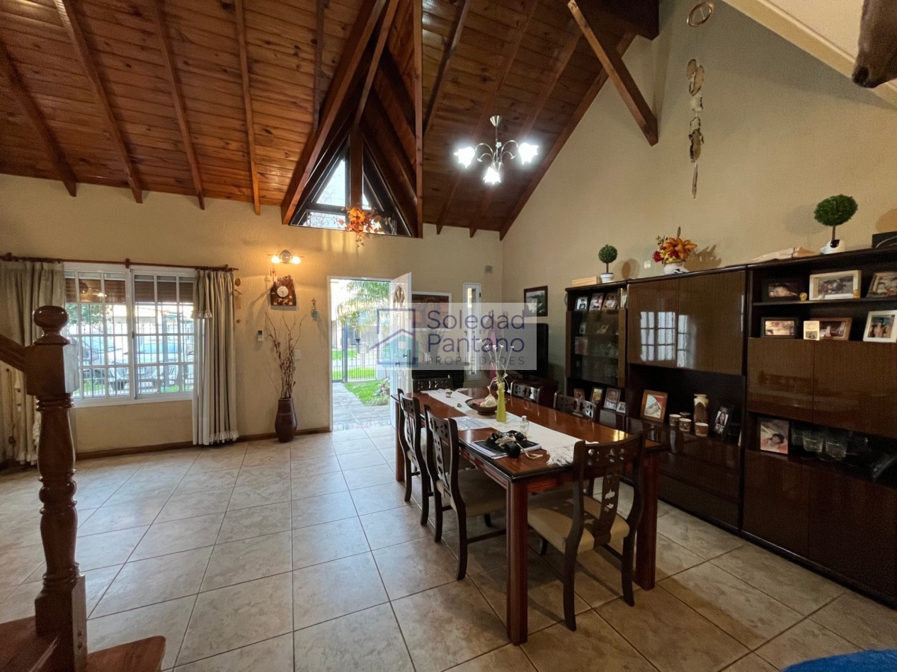 Chalet Impecable en Ituzaingo Norte