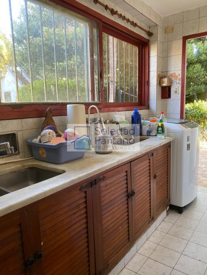 Casa 5 ambientes - Ituzaingo Sur