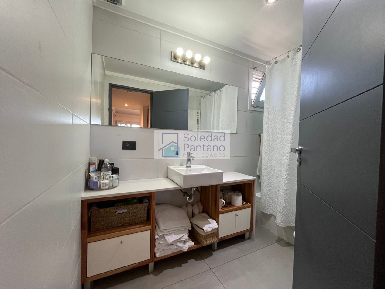 Departamento en Venta - 3 Ambientes con 2 Cocheras | Castelar Norte
