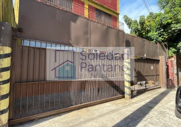 Deposito en zona industrial en alquiler